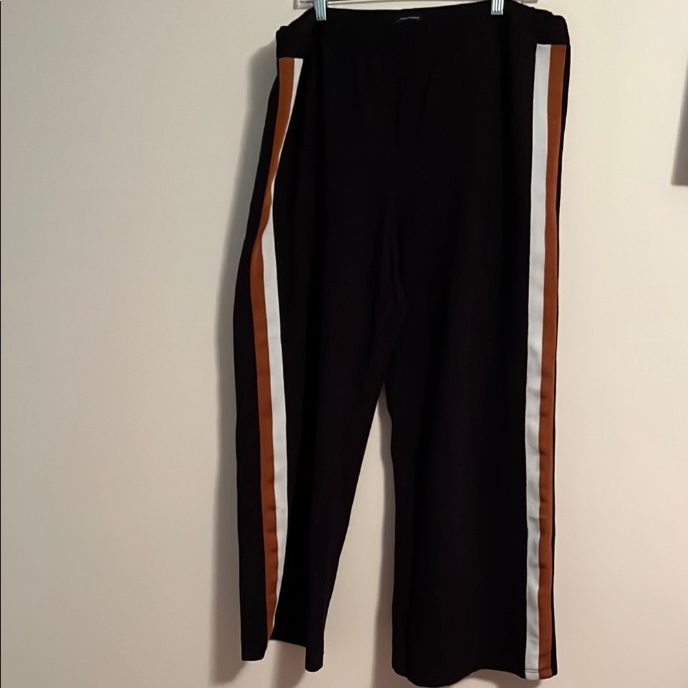 Universal Standard Stephanie Wide Leg Black Pants with Brown and White Accents